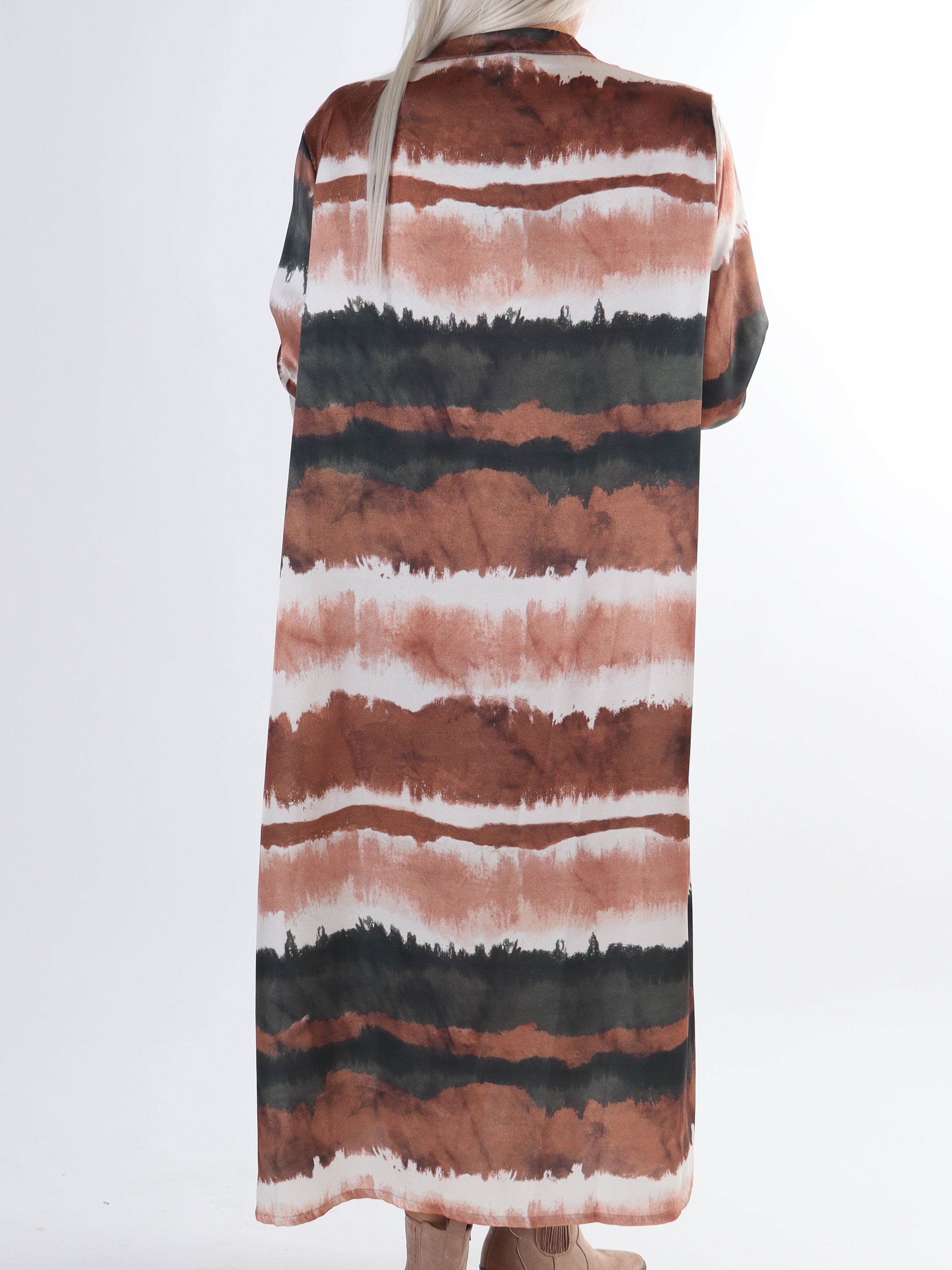 Merina - Lång plus size klänning i batikmönster